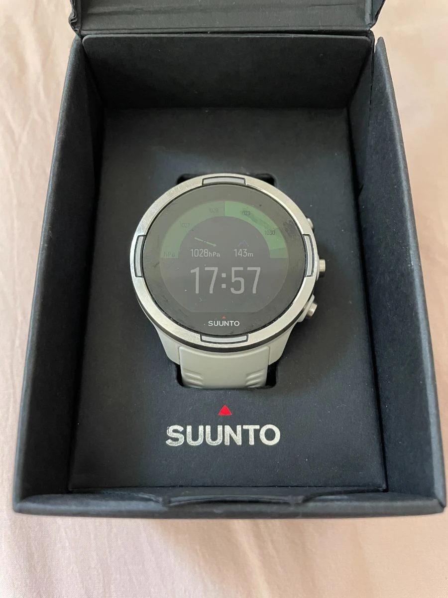 Suunto Baro 9